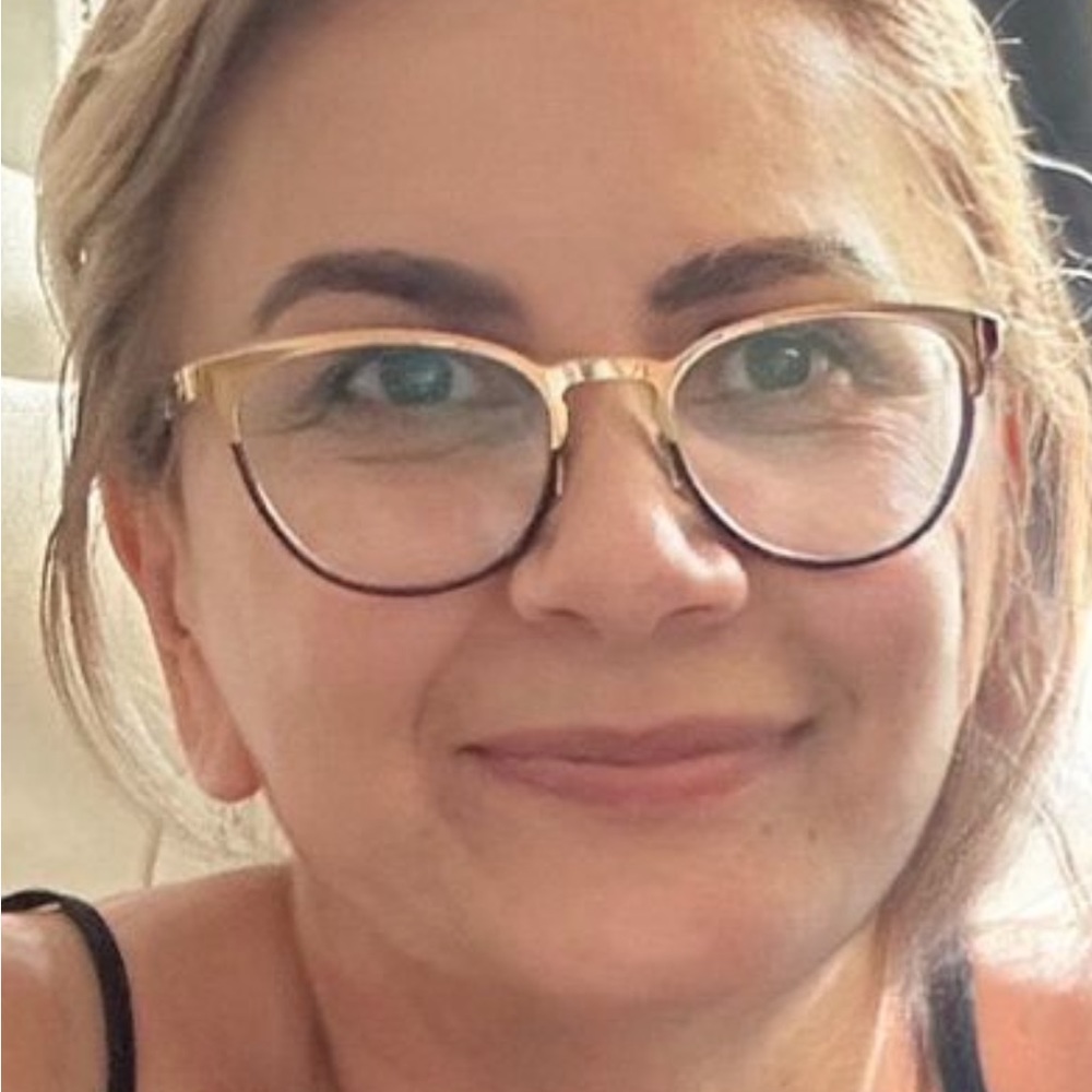 Meet your Posher, Maria